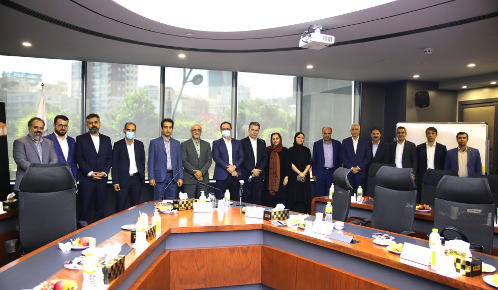 برگزاری جلسه معارفه در هلدینگ شوینده گروه صنعتی گلرنگ